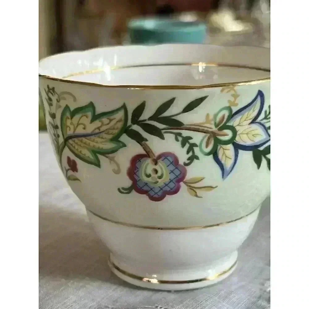 Colclaugh Bone ChinaTeacup pale‎ green